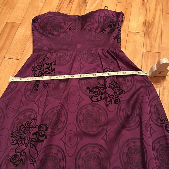 Guess Strapless Dress - Picture 8 of 11